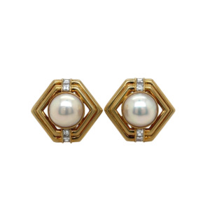 18K Yellow Gold Mother-of-Pearl and Diamond Earring