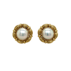 Tiffany & Co 18K Yellow Gold Mobe Pearl Earrings