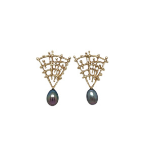 14K Yellow Gold Brutalist Black Pearl Earrings